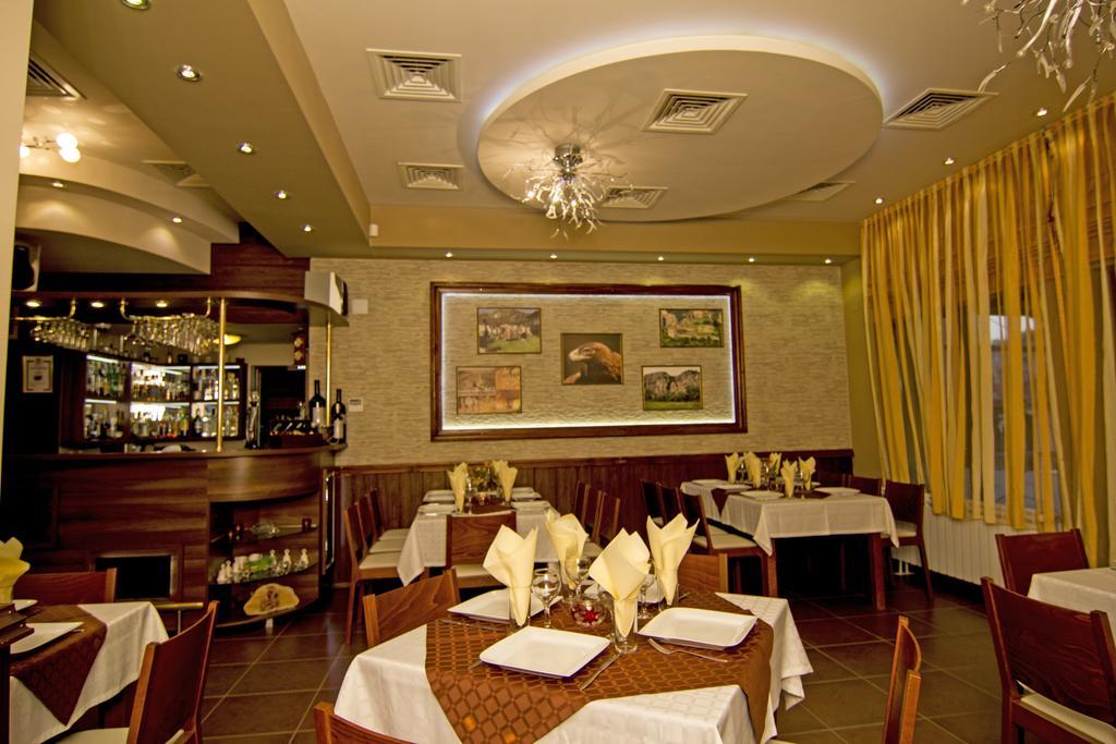 Rusenski Lom Hotel Koshov ภายนอก รูปภาพ
