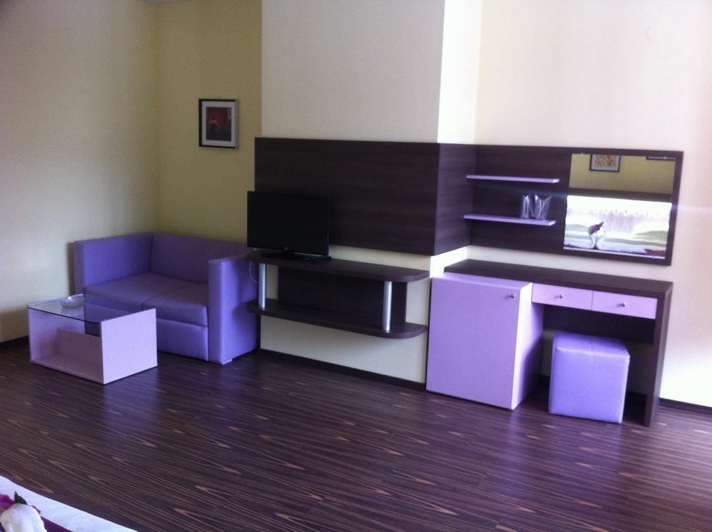 Rusenski Lom Hotel Koshov ภายนอก รูปภาพ
